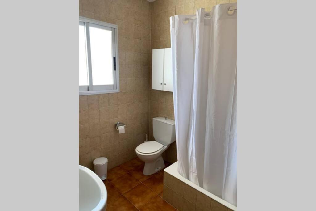 Apartamento En Playa Santo Tomas 1-5 Es Migjorn Gran Esterno foto